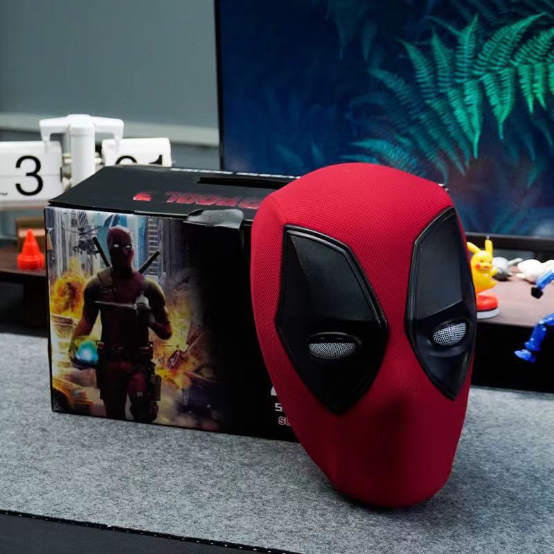 Deadpool 3 Helmet Mask – Remote Control Cosplay Headwear with LED Light-Up Eyes (Boxed Collectible)