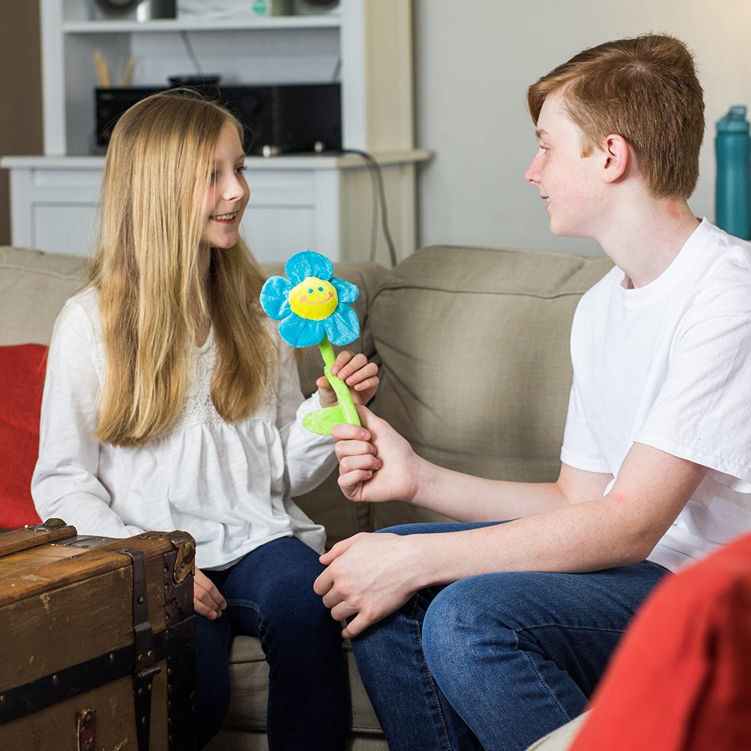 Colorful Plush Flower Bouquet – 11.5" Smiley Face Daisy & Sunflower Plush Toys with Bendable Stems for Kids & Toddlers